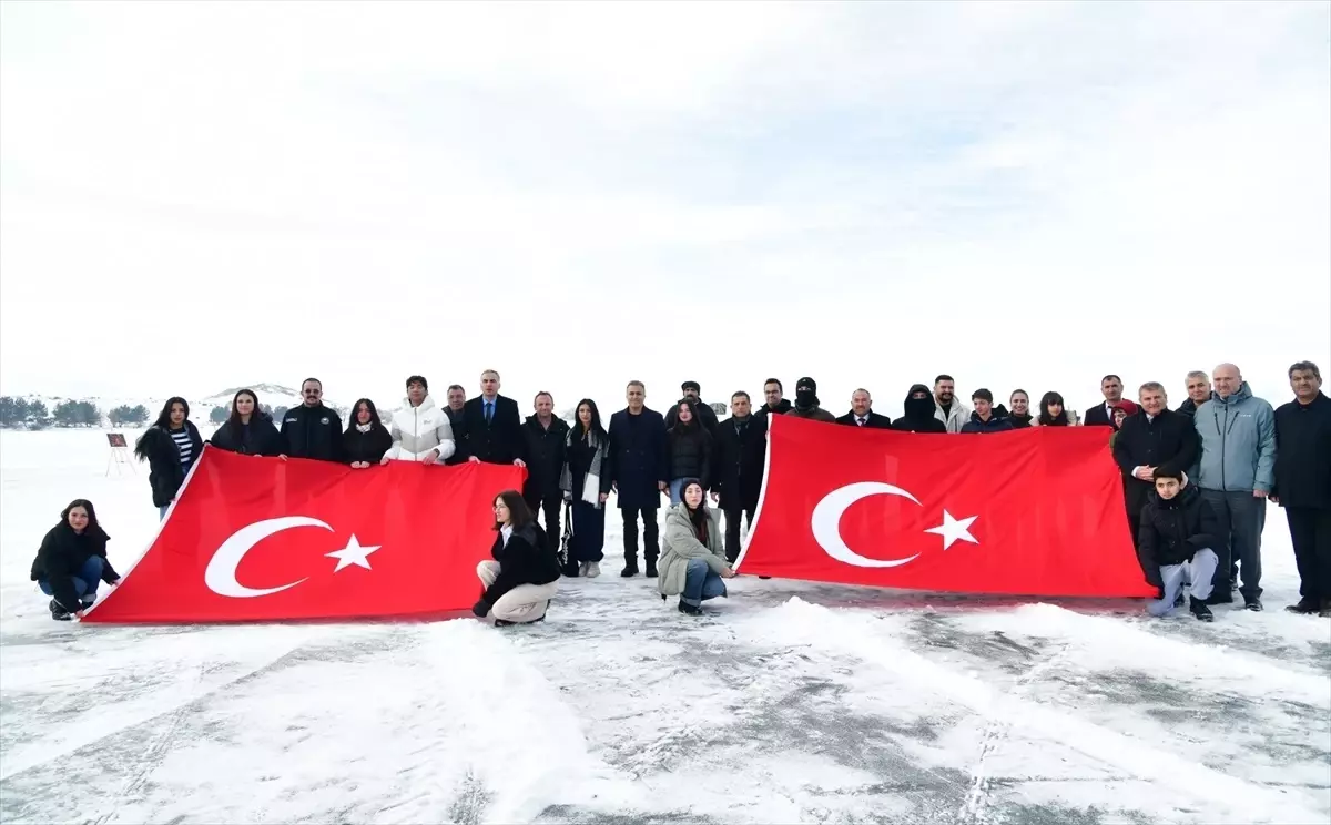 Çıldır Gölü’nde Fotoğraf Sergisi