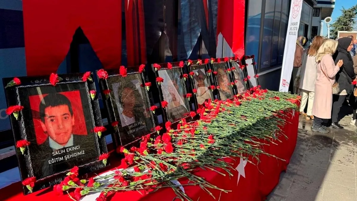 Eğitim şehitleri 17’inci yılında da unutulmadı